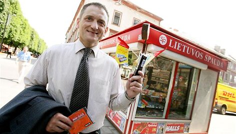S.Bu&scaron;kevičius, akcentavęs, jog spaudos kioskuose alui ne vieta, patikino, jog Kauno tarybos siūlymui Seime nesulaukus tinkamo dėmesio, jis tikrai ryžtųsi peržengti teismų slenkstį. 