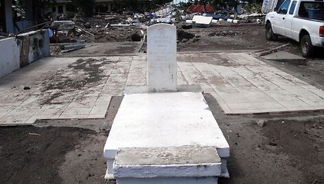 Potvyniai po cunamio bangos