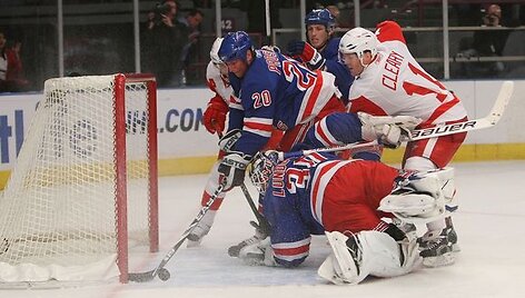 Niujorko &bdquo;Rangers&ldquo;nusileido &bdquo;Red Wings&ldquo; ekipai