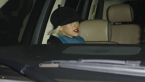 Christina Aguilera su draugu avarijos vietoje