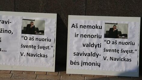 Surengta akcija prie Vilniaus miesto savivaldybės