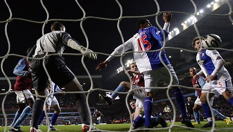 &bdquo;Aston Villa&ldquo; futbolininkų triumfas