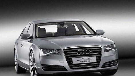 „Audi A8“