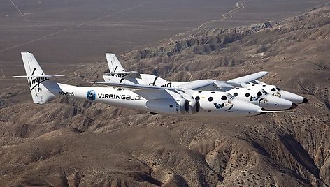 Privatus erdvėlaivis „Virgin Galactic“ atliko pirmąjį bandomąjį skrydį