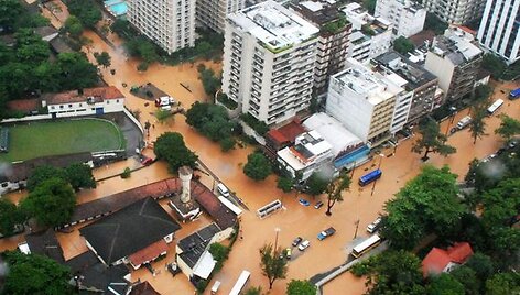 Potvyniai paralyžiavo Rio de Žaneirą