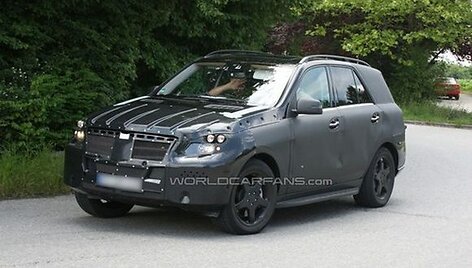 &bdquo;Mercedes&ldquo; prototipo bandymas baigėsi skaudžia avarija