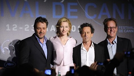 Russelas Crowe, Cate Blanchett, Brianas Grazeras ir Brianas Helgelandas