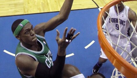 Bostono &bdquo;Celtics&ldquo; pergalė