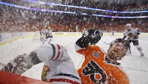 „Blackhawks“ triumfas