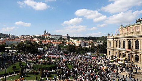 Čekijos sostinėje masiniai protestai