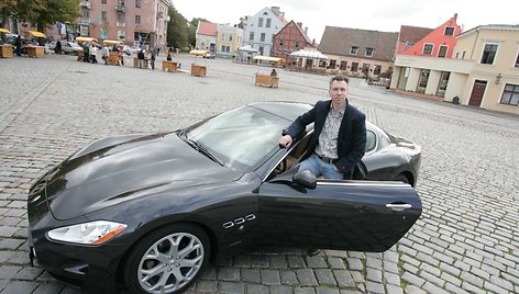 Foto naujienai: Kazys Paulikas ir jo automobiliai 