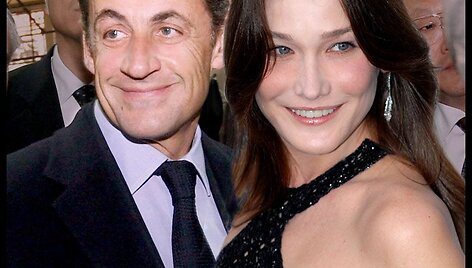 Foto naujienai: Nicolasas Sarkozy vedė Carlą Bruni