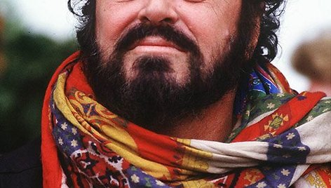 Foto naujienai: Pavarotti paskutinio koncerto metu tik žiopčiojo?
