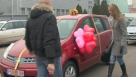 Foto naujienai: Jurgitos Jurkutės laukia dovana &ndash; automobilis