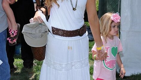 Foto naujienai: Denise Richards i&scaron;skyrė &scaron;eimą