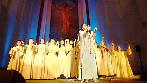 Foto naujienai: Roko opera &bdquo;Prisikėlęs&ldquo; sulaukė tūkstančių žiūrovų dėmesio