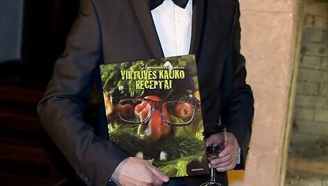 Foto naujienai: Aleksandras Pogrebnojus: mano kūryba &ndash; ne idiotams
