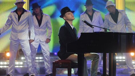 Foto naujienai: &bdquo;Dainų dainos&ldquo; konkursą laimėjo Sasha Son