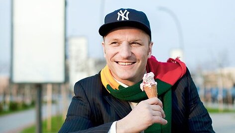 Foto naujienai: Darius Kasparaitis: tėvystė veža!