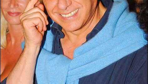 Foto naujienai: Silvio Berlusconi: valdžia, seksas, pinigai