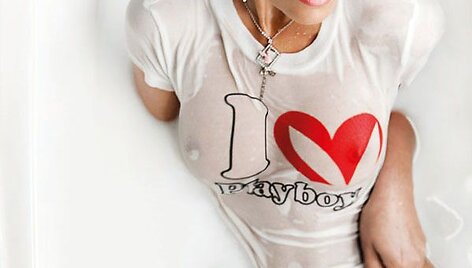 Foto naujienai: Rima Tri&scaron;kutė ta&scaron;kėsi &bdquo;Playboy&ldquo; pieno vonioje