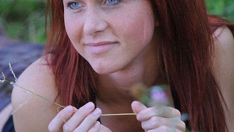 Alisa i&scaron; &bdquo;&Scaron;irdelių&ldquo; raudonplaukė!