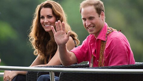 Catherine ir Williamas &scaron;iuo metu vie&scaron;i Saliamono salose. 
