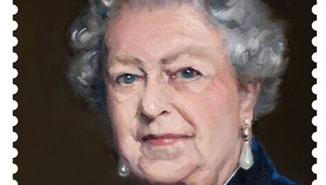Naujasis pa&scaron;to ženklas su nutapyta karaliene Elizabeth patiko ne visiems.