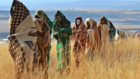 Tradicinė apipjaustymo ceremonija Pietų Afrikoje baigėsi jaunuolių mirtimis.