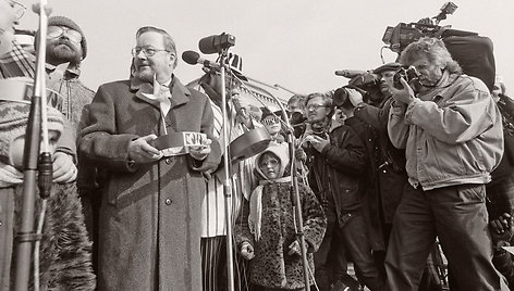 Pirmasis Kovo 11-osios metinių minėjimas 1991 metais.