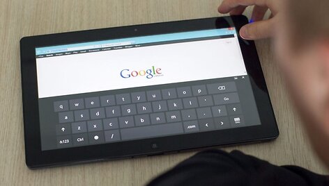 &bdquo;Windows 8&ldquo; interneto nar&scaron;yklės &bdquo;Internet Explorer&ldquo; darbalaukio versija su virtualia klaviatūra