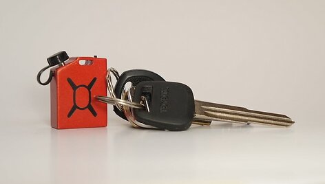 Mažiausias pasaulyje rezervinis akumuliatorius i&scaron;gelbės kritinėmis situacijomis