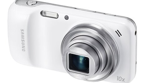 Telefono ir fotoaparato hibridas &bdquo;Galaxy S4 Zoom&ldquo;