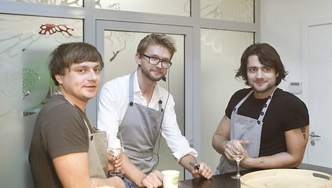 Alfas Ivanauskas (centre), Ali Gadžijevas (dešinėje) ir Martynas Praškevičius