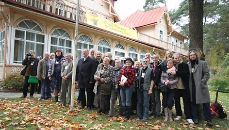 2011-ųjų festivalio &bdquo;Poetinis Druskininkų ruduo&ldquo; dalyviai 