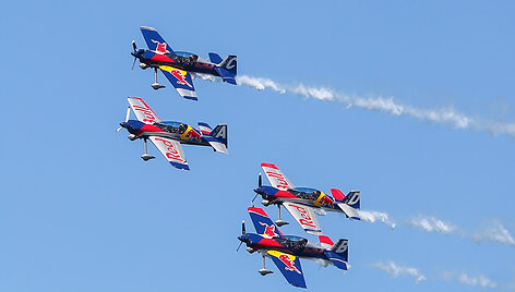 &bdquo;The Flying Bulls&ldquo; ir Dani Romano pasirodymas