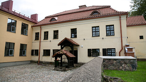 Moletų kra&scaron;to vienuolyno muziejus