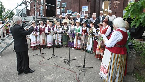 Naujosios Vilnios geležinkelio stoties memorialas