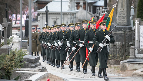 1863-1864 m. sukilimo vadai ir dalyviai laidojami Rasų kapinių koplyčioje