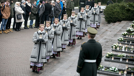 Žuvusiųjų pagerbimo ceremonija Antakalnio kapinėse