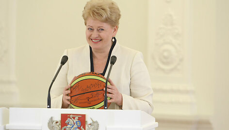 Dalia Grybauskaitė pasveikino krep&scaron;ininkus