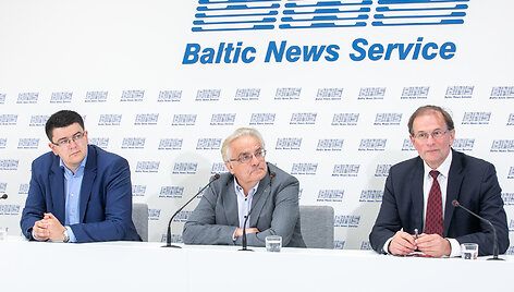 Vytautas Sinica, Vytautas Radžvilas, Arūnas Svitojus