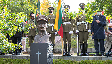 Antkapinio paminklo Adolfui Ramanauskui-Vanagui atidengimo ceremonija