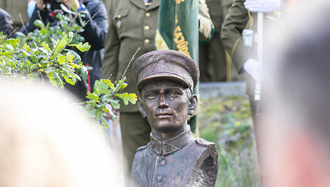 Antkapinio paminklo Adolfui Ramanauskui-Vanagui atidengimo ceremonija