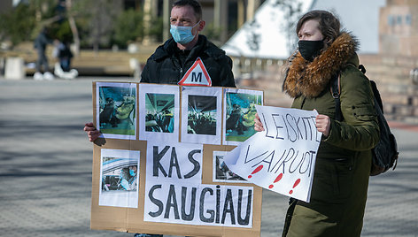 Protesto akcija „Atidarom Regitrą“