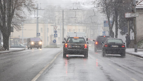 Trečiadienį Vilniuje gausiai sninga
