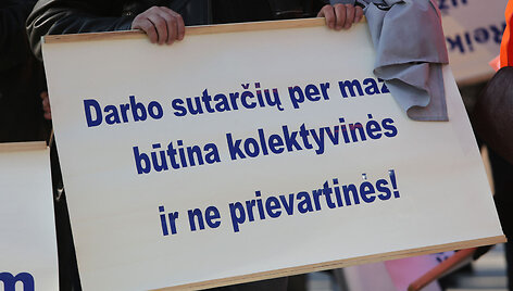 Mitingas prie Vilniaus savivaldybės