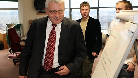 Seimo Etikos ir procedūrų komisijos pirmininkas Algimantas Salamakinas