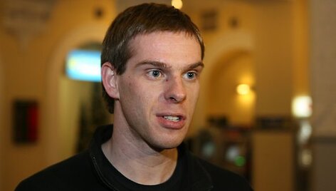 A&scaron;tuonis kartus Lietuvos rekordus gerinęs ir su sidabro medaliu namo grįžęs 28 metų plaukikas pirmadienio vakarą Vilniaus oro uoste prisipažino esąs labiau patenkintas savo parodytu rezultatu, nei i&scaron;kovotu medaliu.