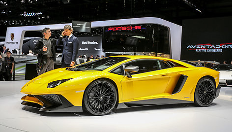 „Lamborghini Aventador SV“